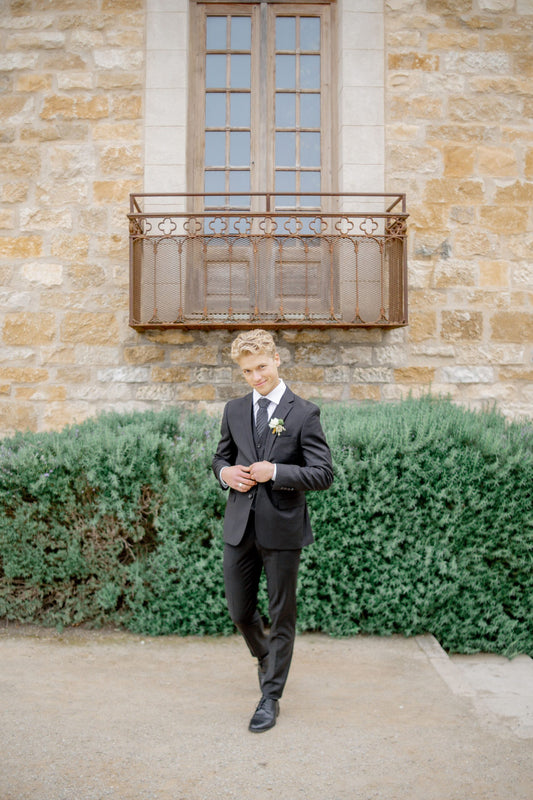 The Complete Guide To Every Wedding Dress Code - The Modern Groom The Complete Guide To Every Wedding Dress Code - The Modern Groom
