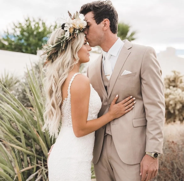 BEACH WEDDING SUIT IDEAS - The Modern Groom