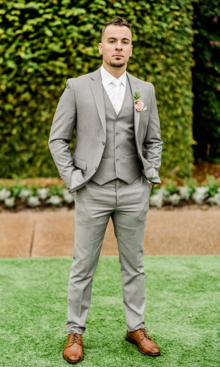 The Light Grey Wedding Suit | The Modern Groom